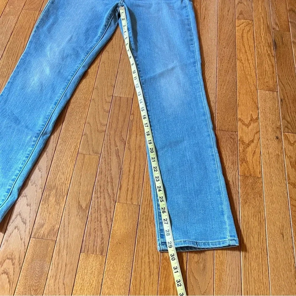 Signature Levis Strauss Womens Pants Mid Rise Straight Blue Jeans Denim 6M-W28 - Picture 16 of 16